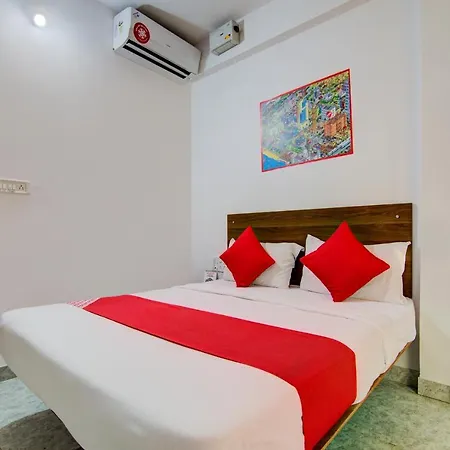 Super Hotel O Varcity Comforts Near Ragigudda Sri Prasanna Anjaneyaswamy Temple Bangalore Exterior photo