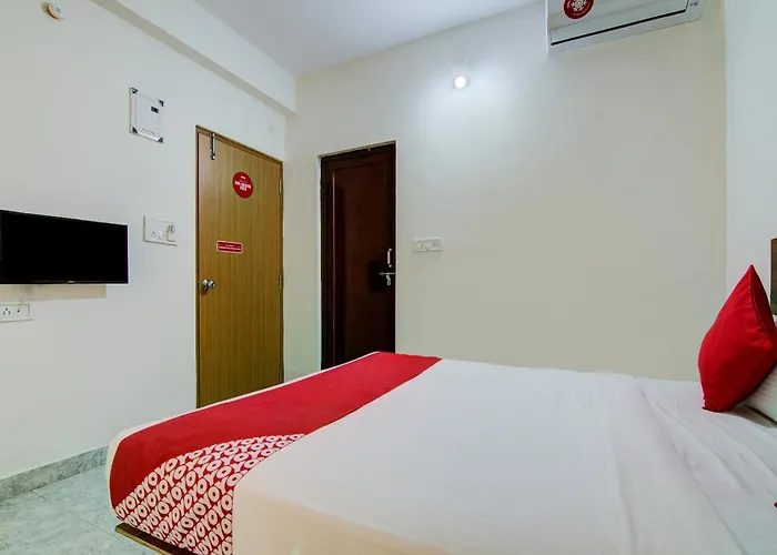 Super Hotel O Varcity Comforts Near Ragigudda Sri Prasanna Anjaneyaswamy Temple