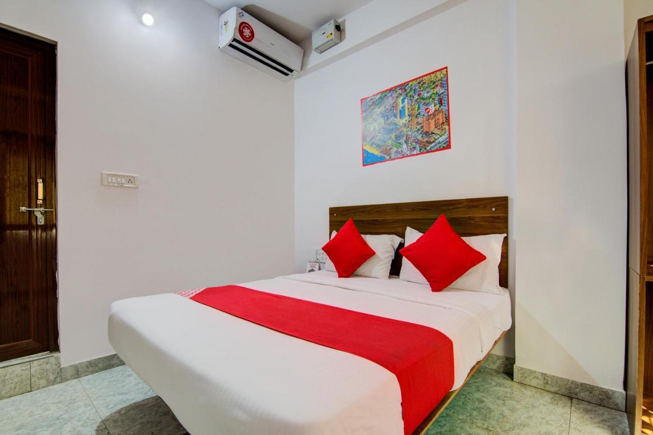 Hotel Super O Varcity Comforts Near Ragigudda Sri Prasanna Anjaneyaswamy Temple 3*
